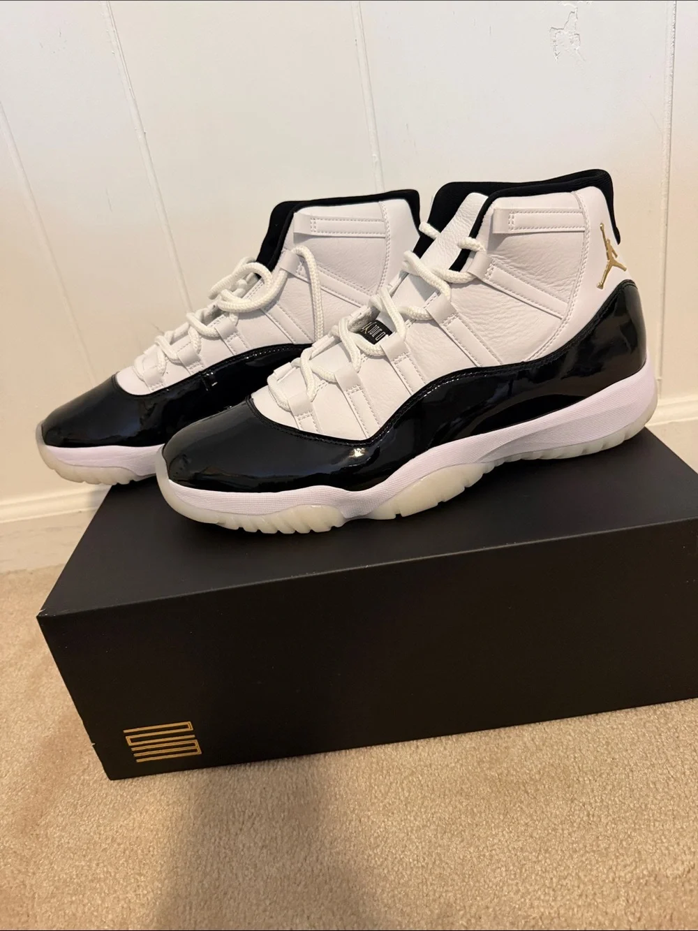 Jordan 11 retro White and Black patent leather Sneaker with Gold Jumpman